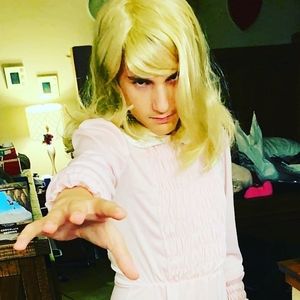 Meet your Posher, Evan